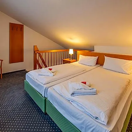 فندق Rostock West Im 